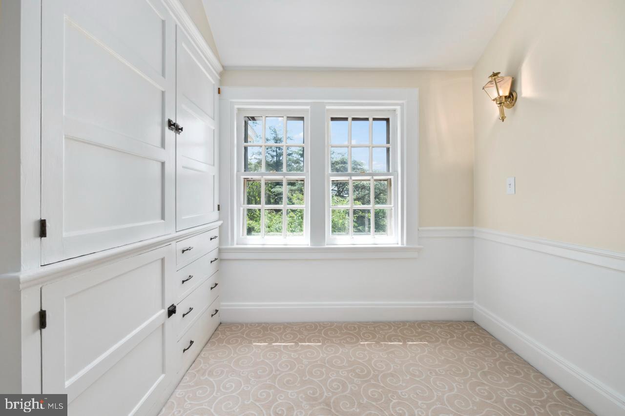 1539 Hampton