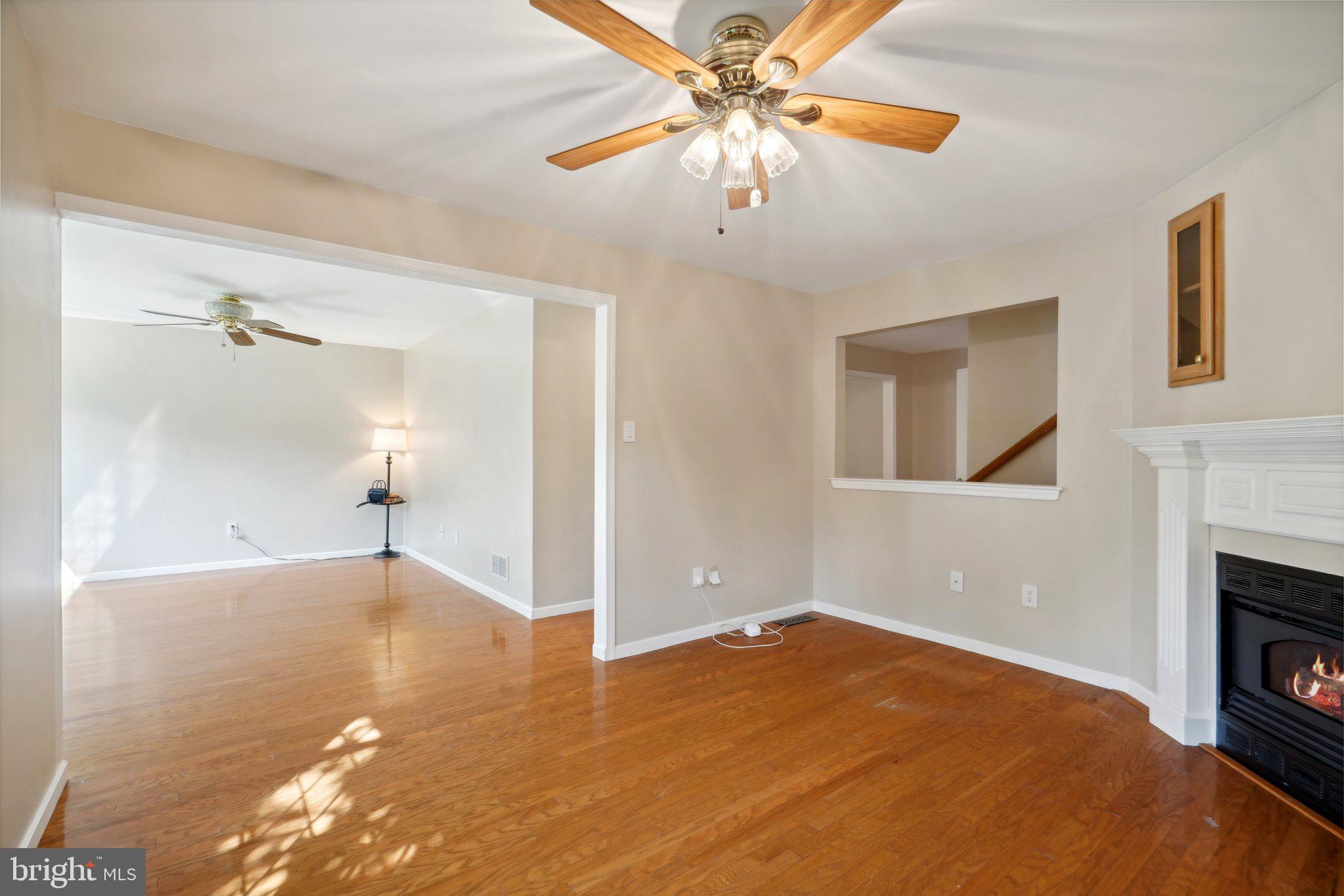 372 Pondview Dr