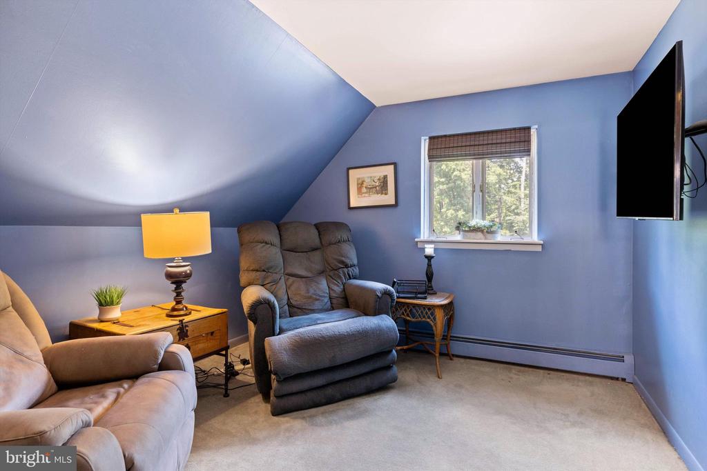 641 Kulp Rd