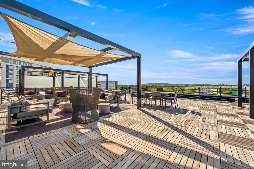 575 S Goddard Blvd #310