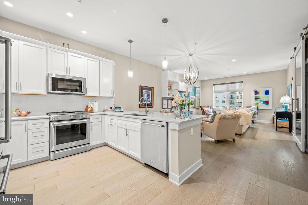 575 S Goddard Blvd #310