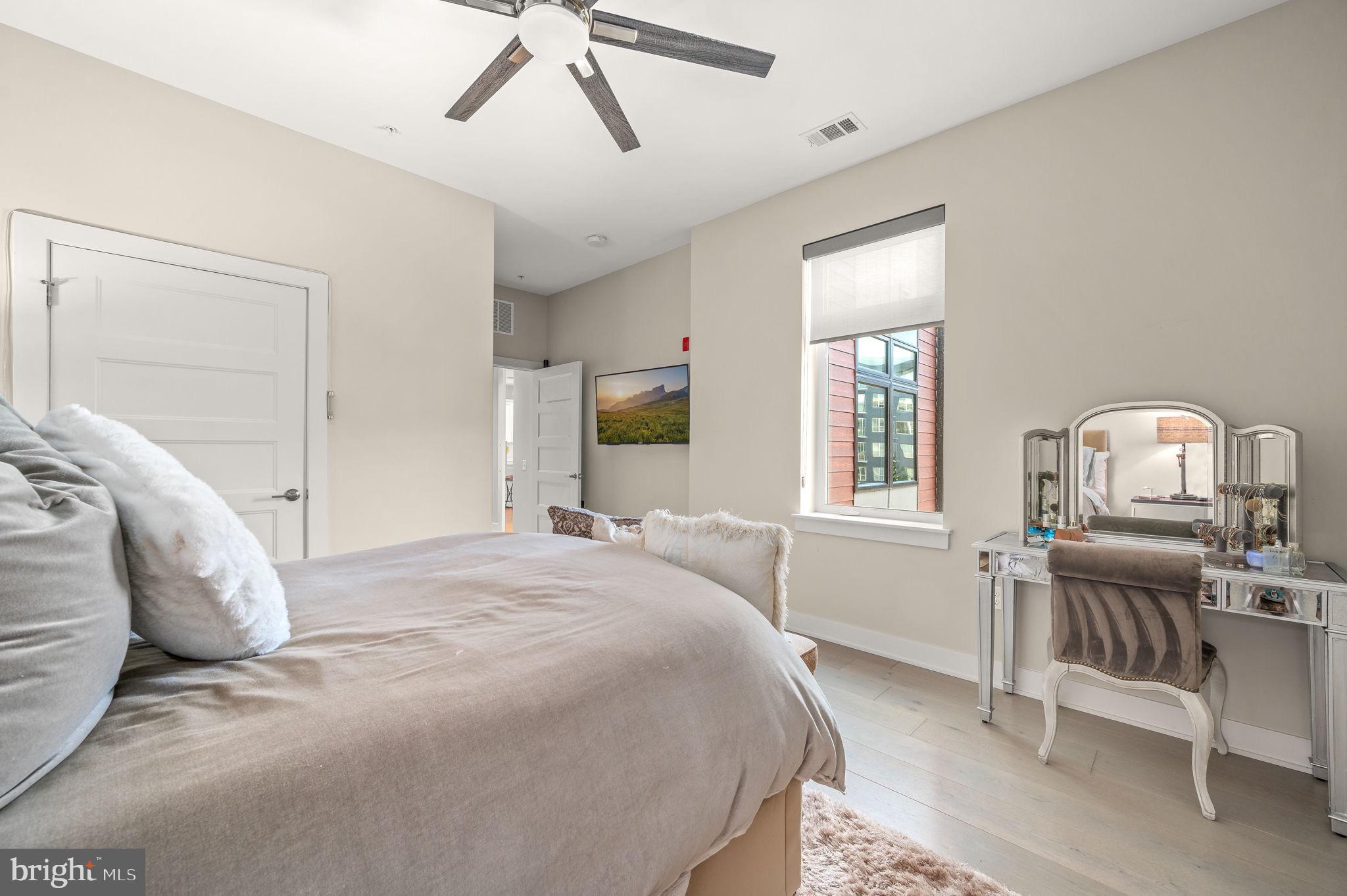 575 S Goddard Blvd #310