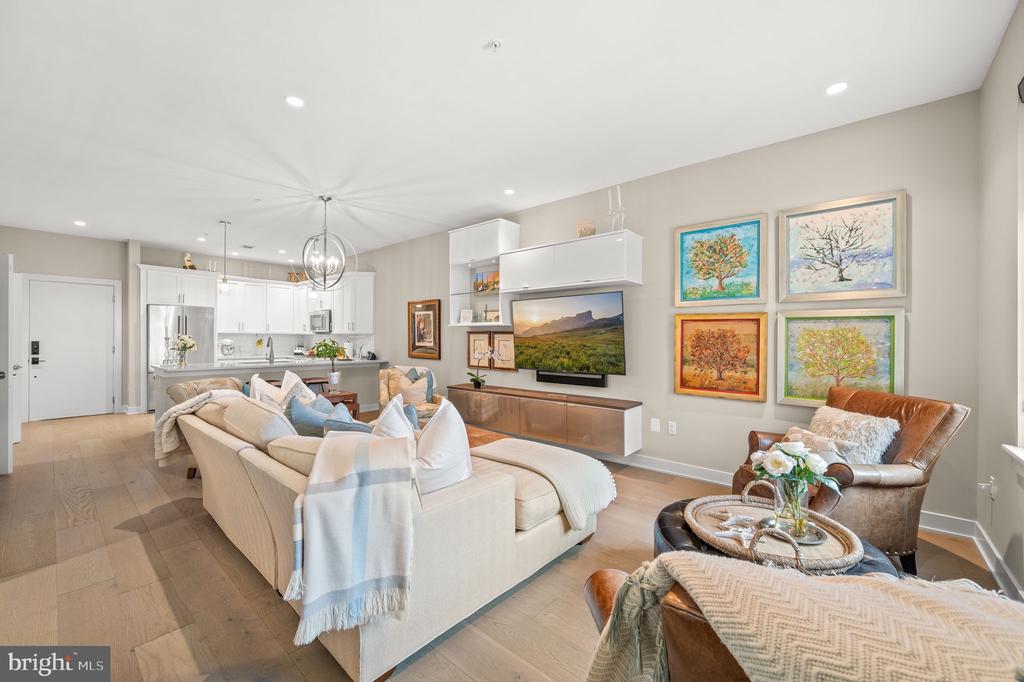 575 S Goddard Blvd #310