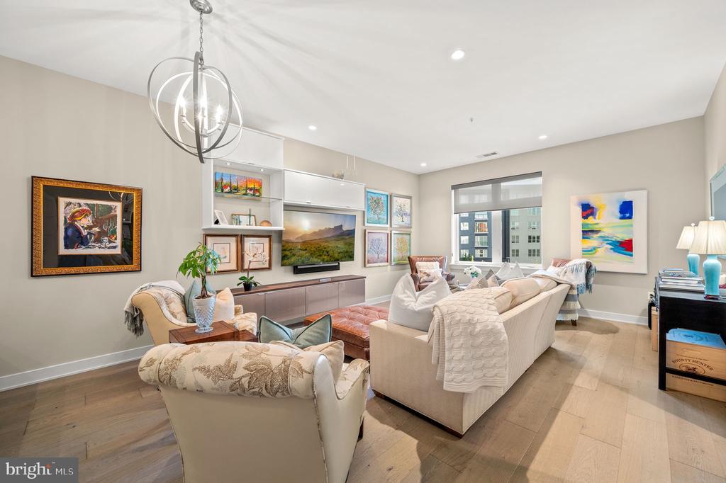 575 S Goddard Blvd #310