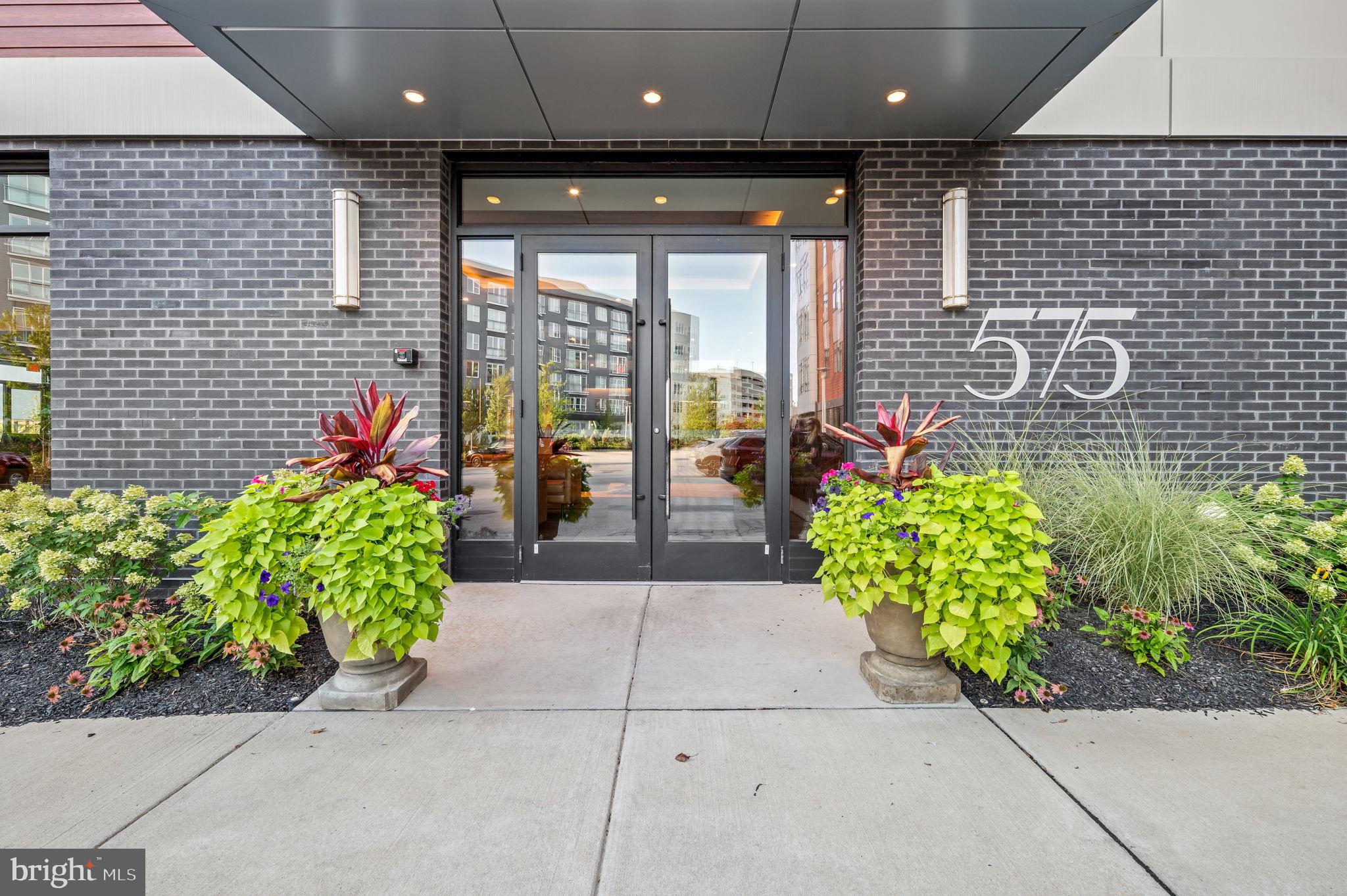 575 S Goddard Blvd #310