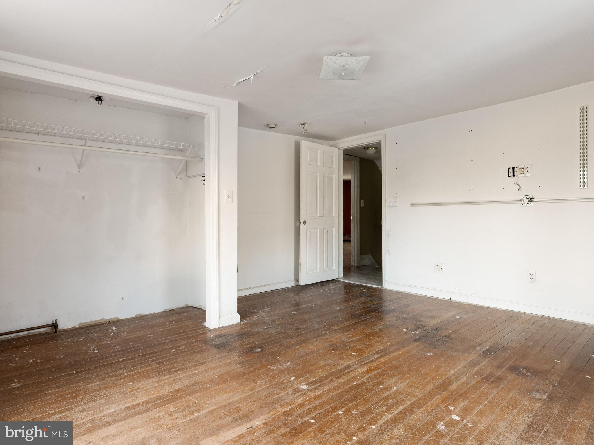 527 Walnut St