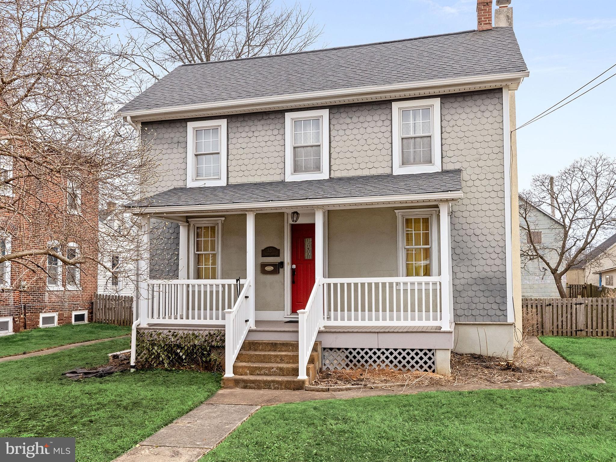 527 Walnut St