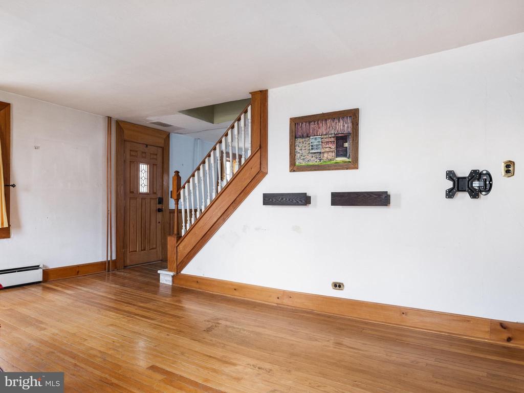 527 Walnut St