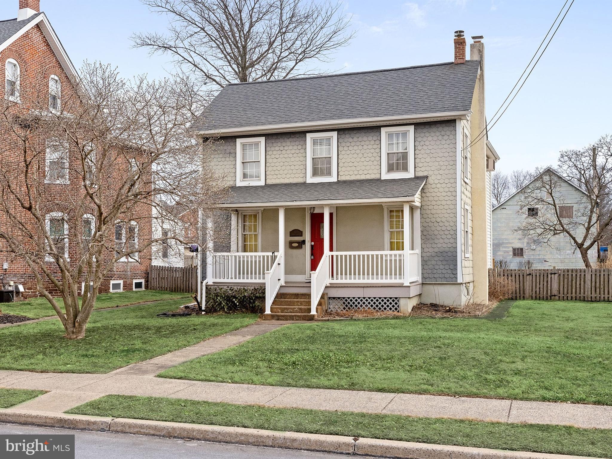 527 Walnut St