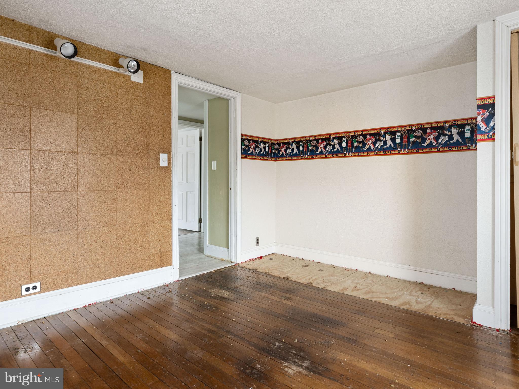 527 Walnut St
