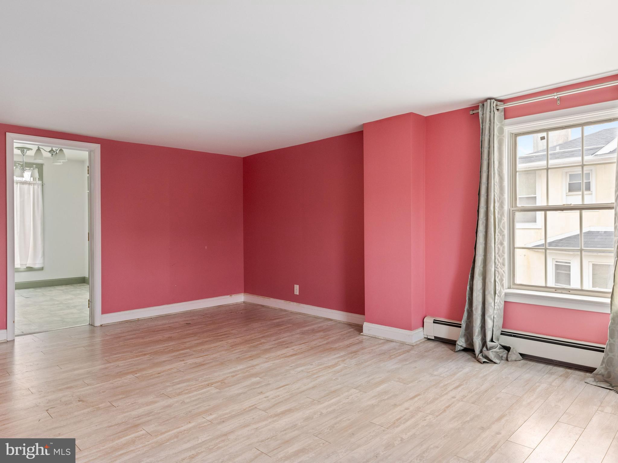 527 Walnut St