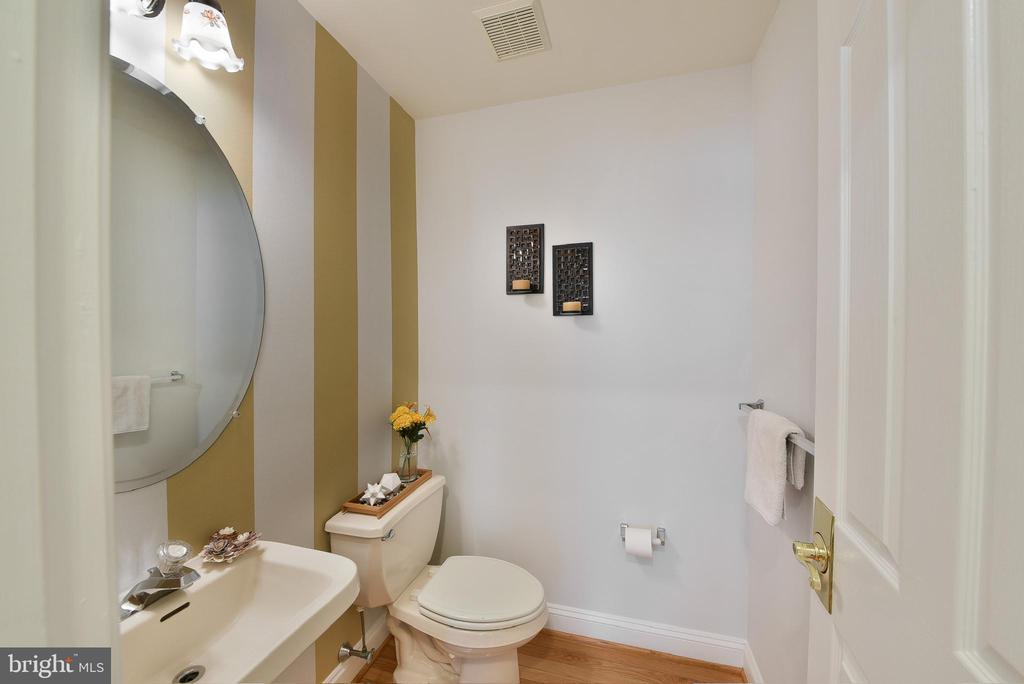 356 Belcourt Way
