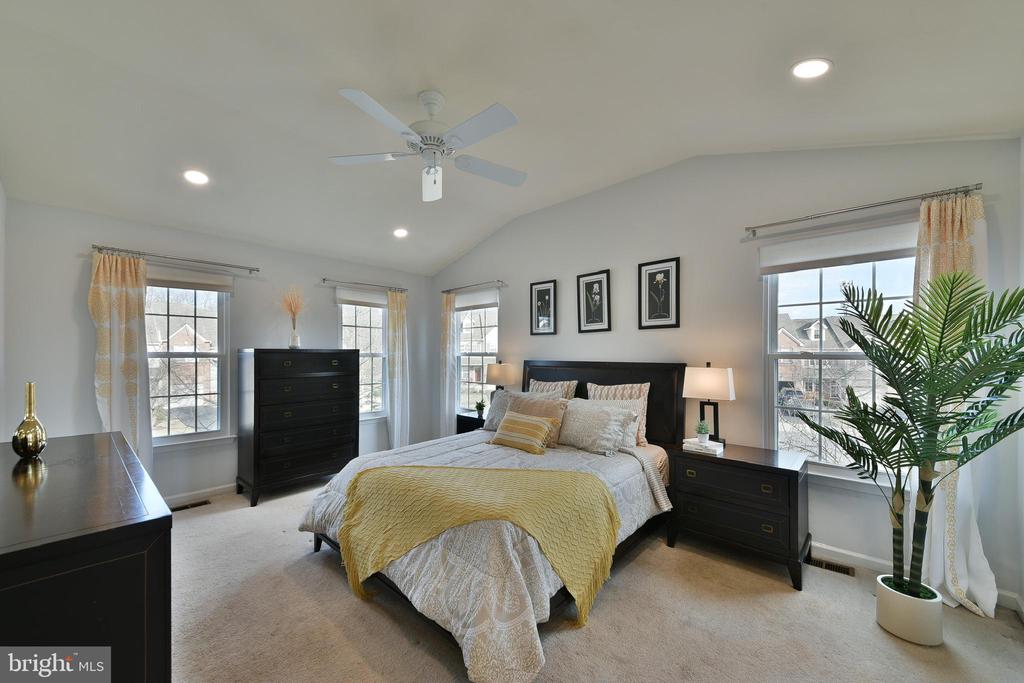 356 Belcourt Way