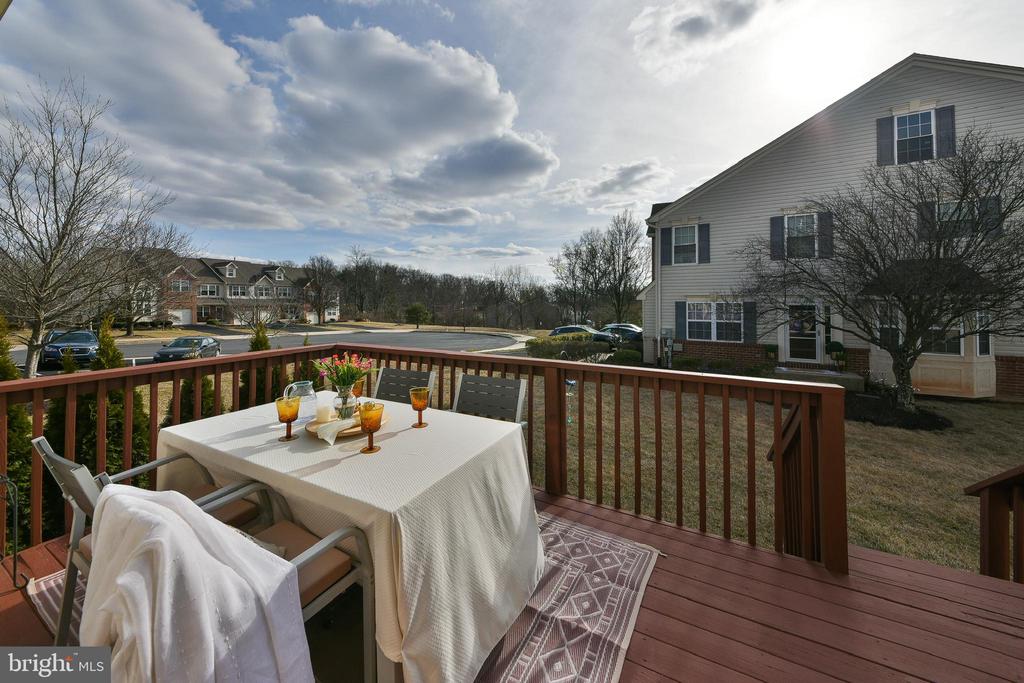 356 Belcourt Way