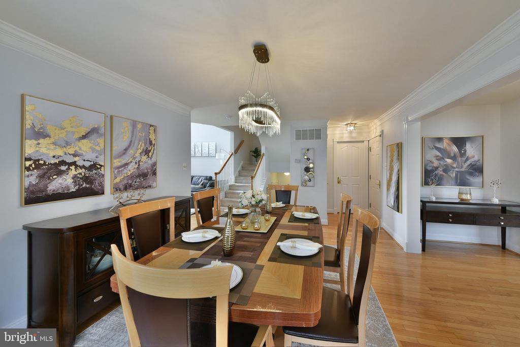 356 Belcourt Way