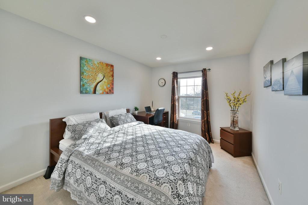 356 Belcourt Way