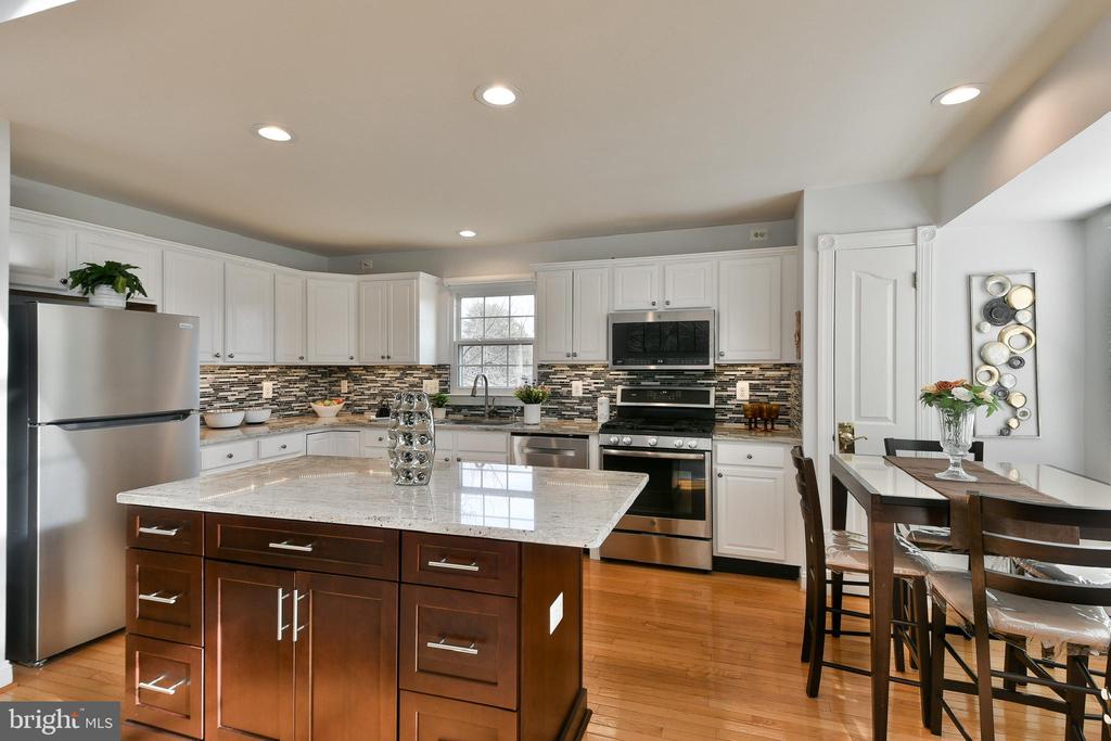 356 Belcourt Way