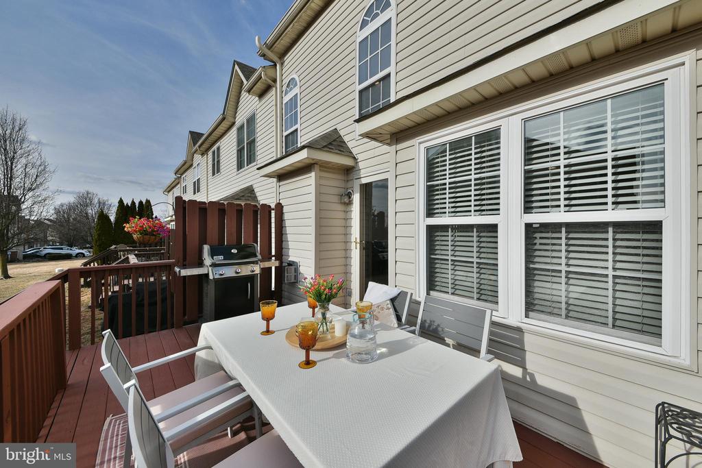 356 Belcourt Way