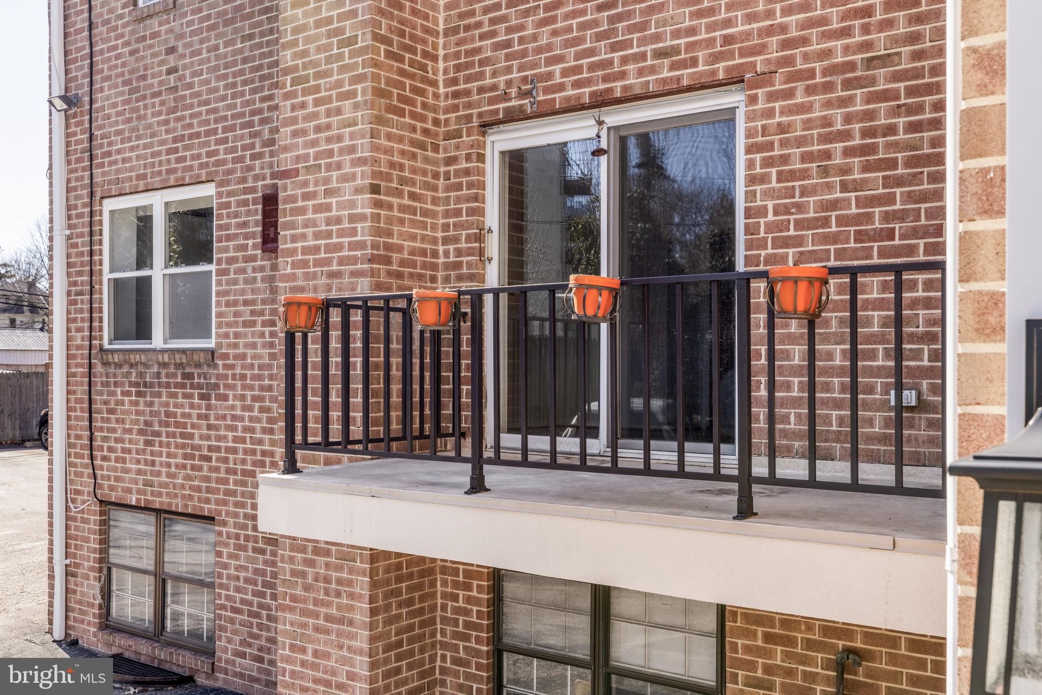 222 E Montgomery Ave #207