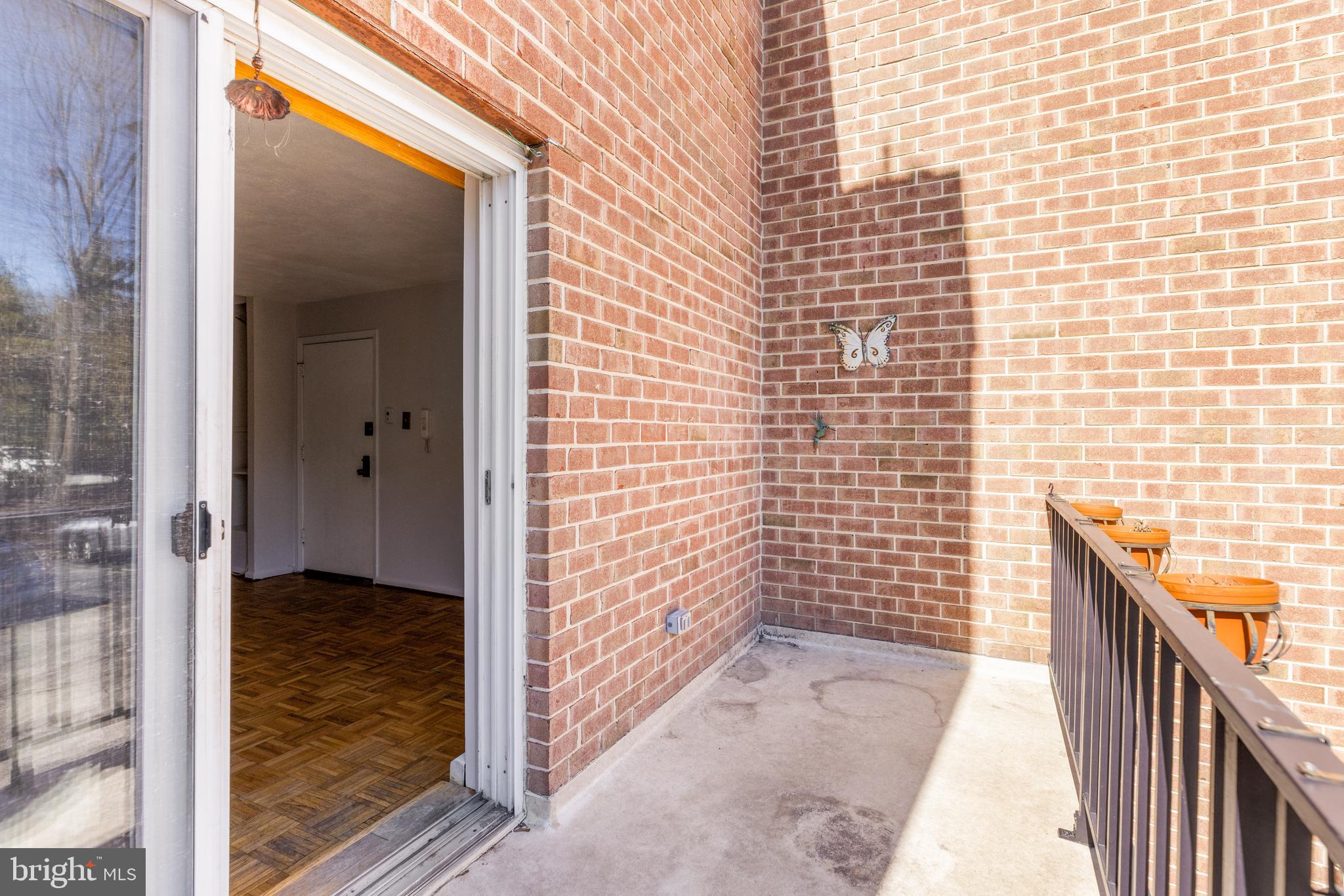 222 E Montgomery Ave #207