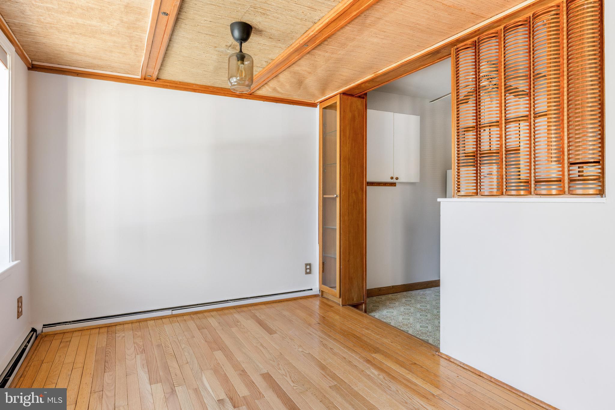 222 E Montgomery Ave #207