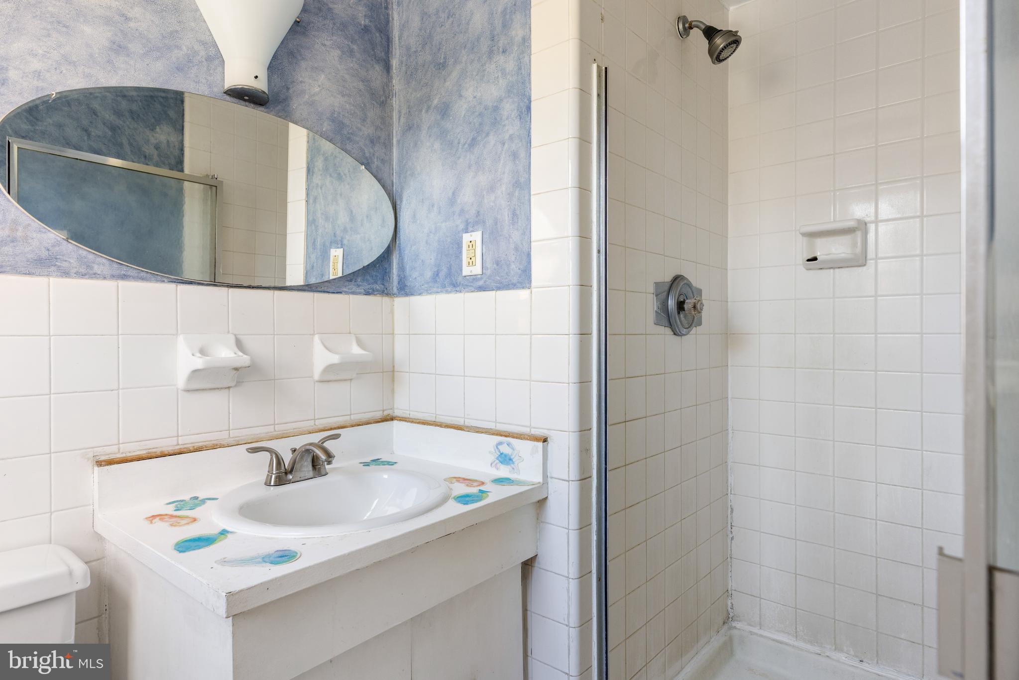 222 E Montgomery Ave #207
