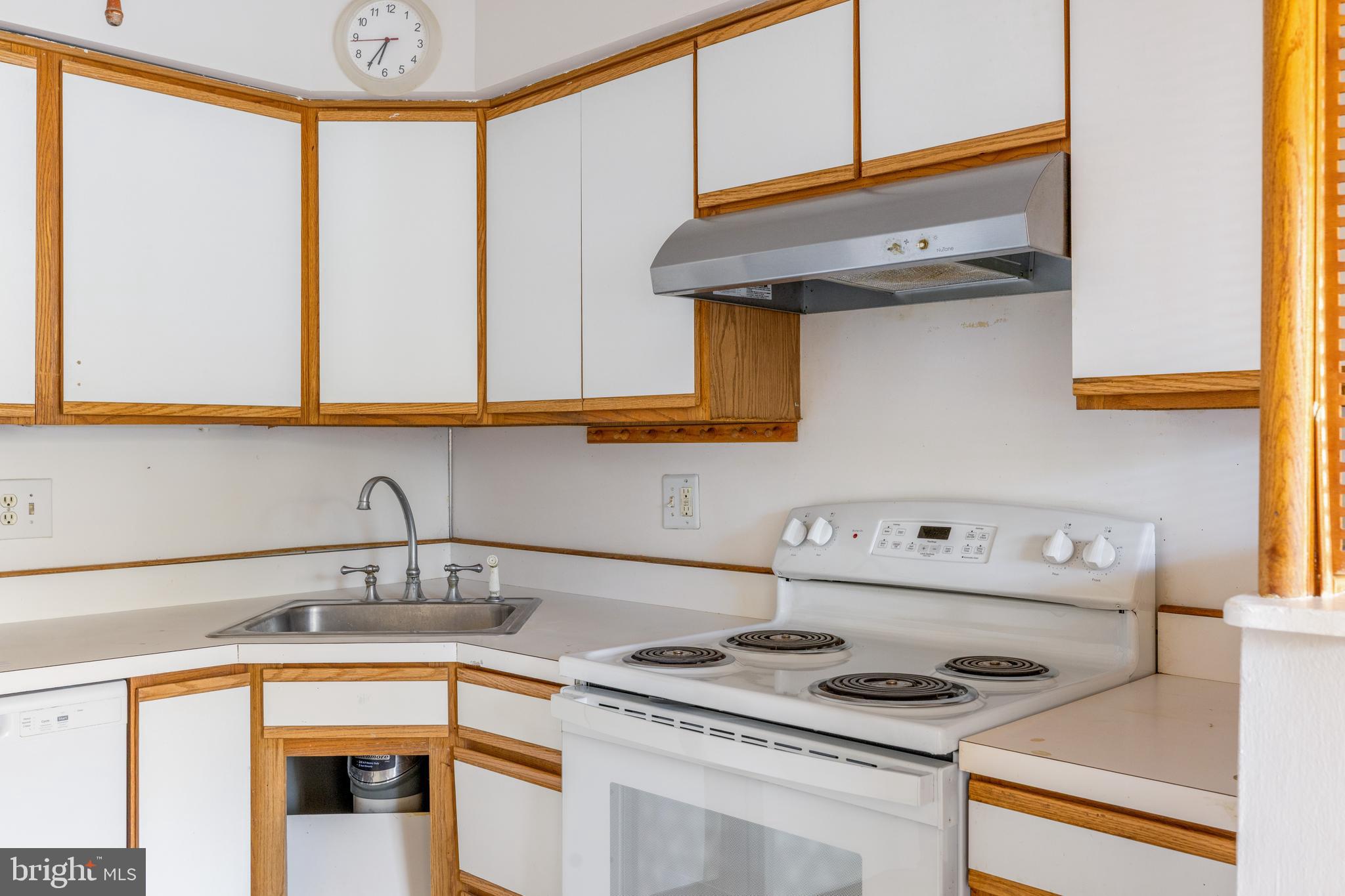 222 E Montgomery Ave #207