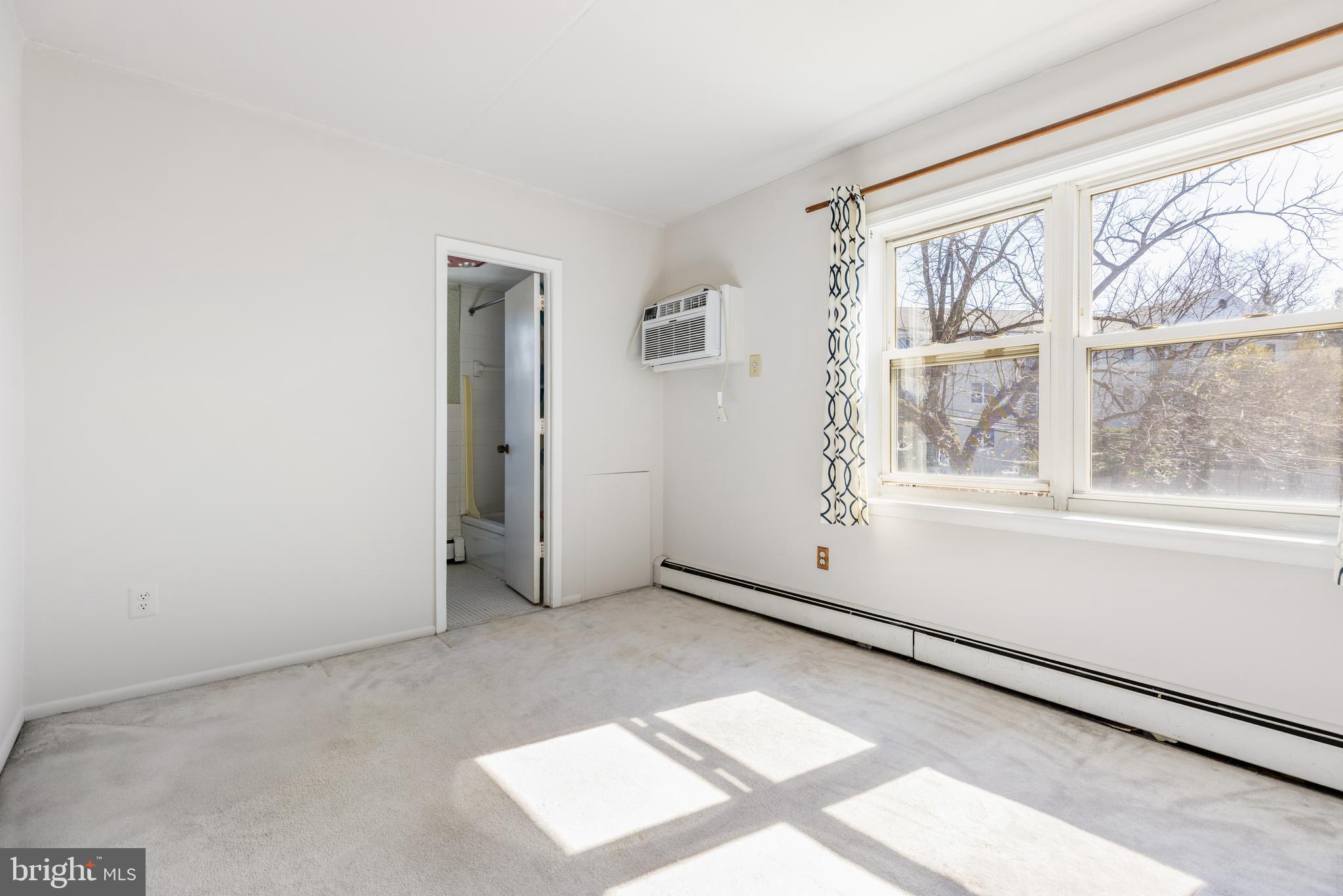 222 E Montgomery Ave #207