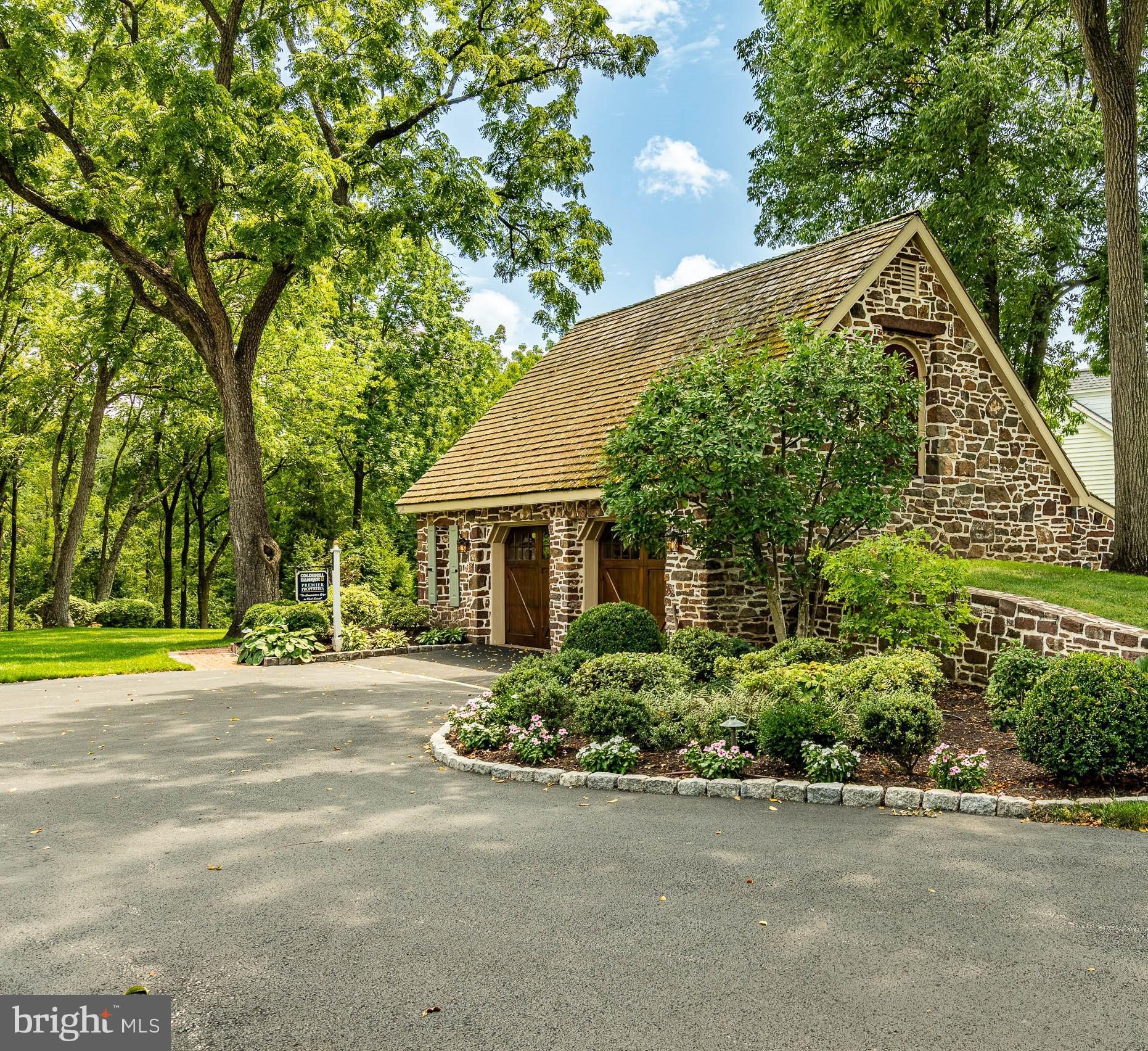 601 W PROSPECT (GWYNWOOD FARM) AVENUE