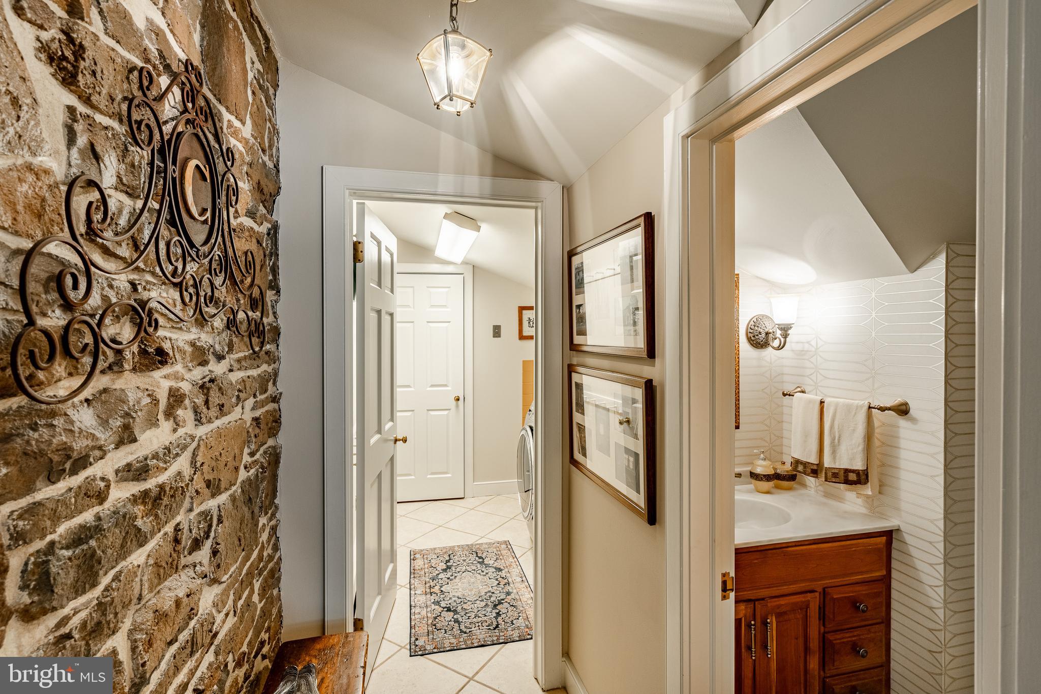 601 W PROSPECT (GWYNWOOD FARM) AVENUE