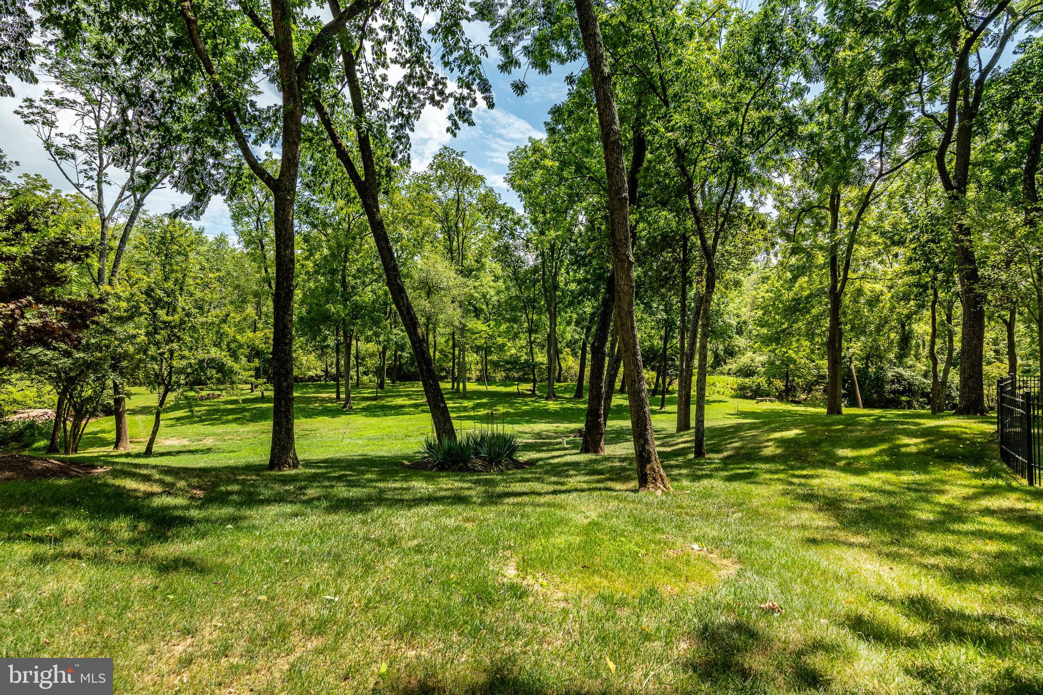 601 W PROSPECT (GWYNWOOD FARM) AVENUE