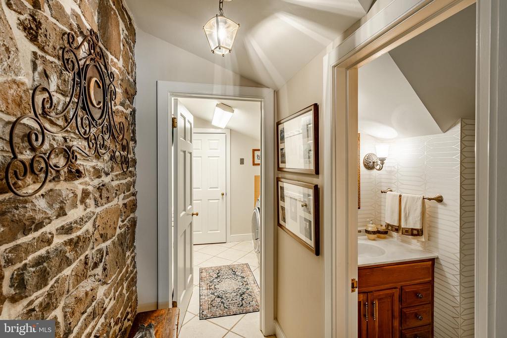 601 W PROSPECT (GWYNWOOD FARM) AVENUE