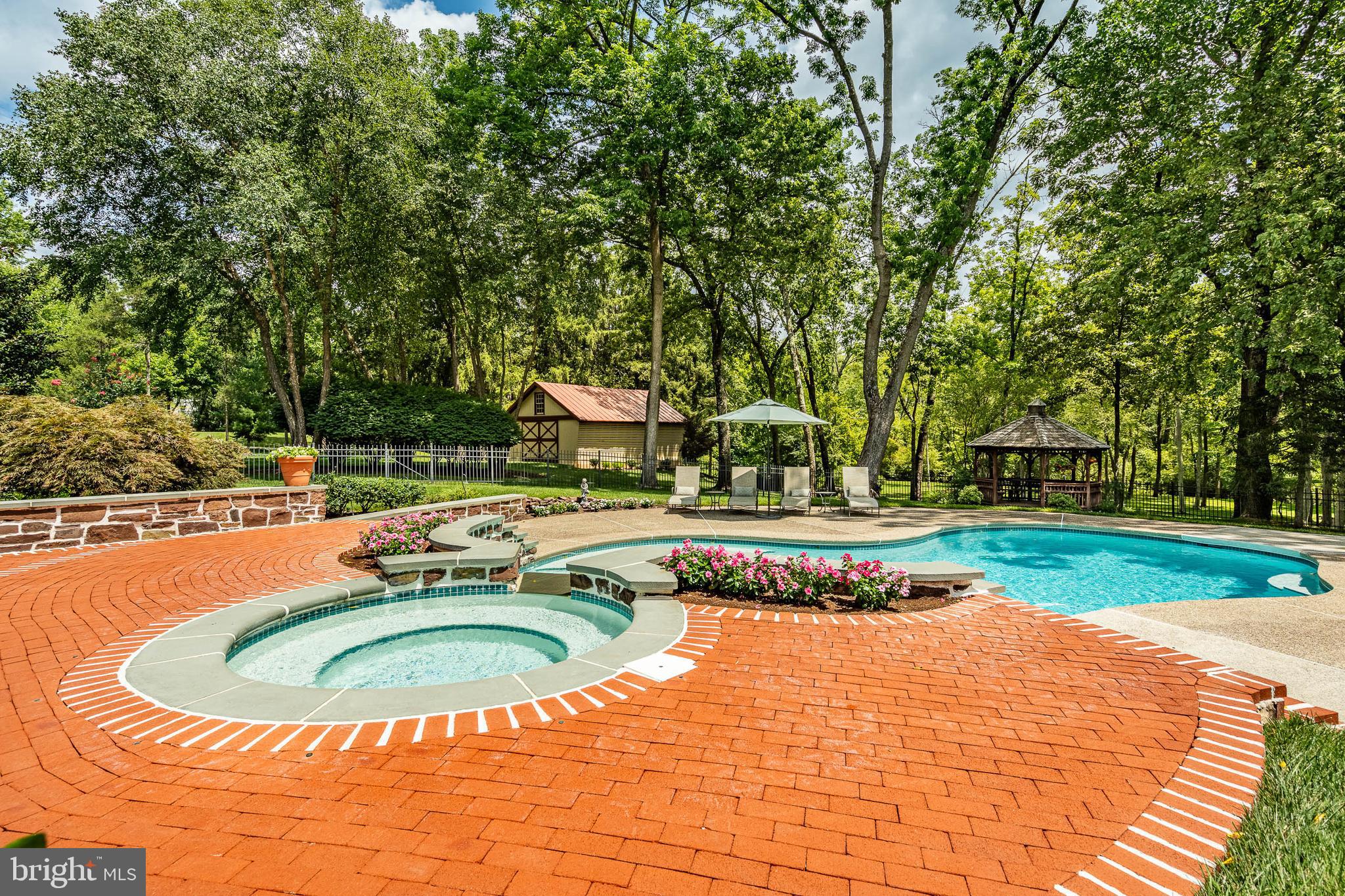 601 W PROSPECT (GWYNWOOD FARM) AVENUE