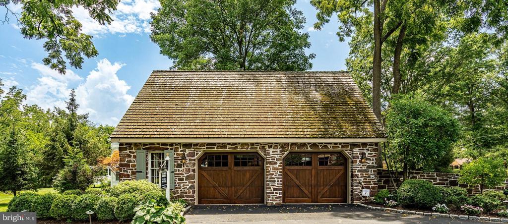 601 W PROSPECT (GWYNWOOD FARM) AVENUE