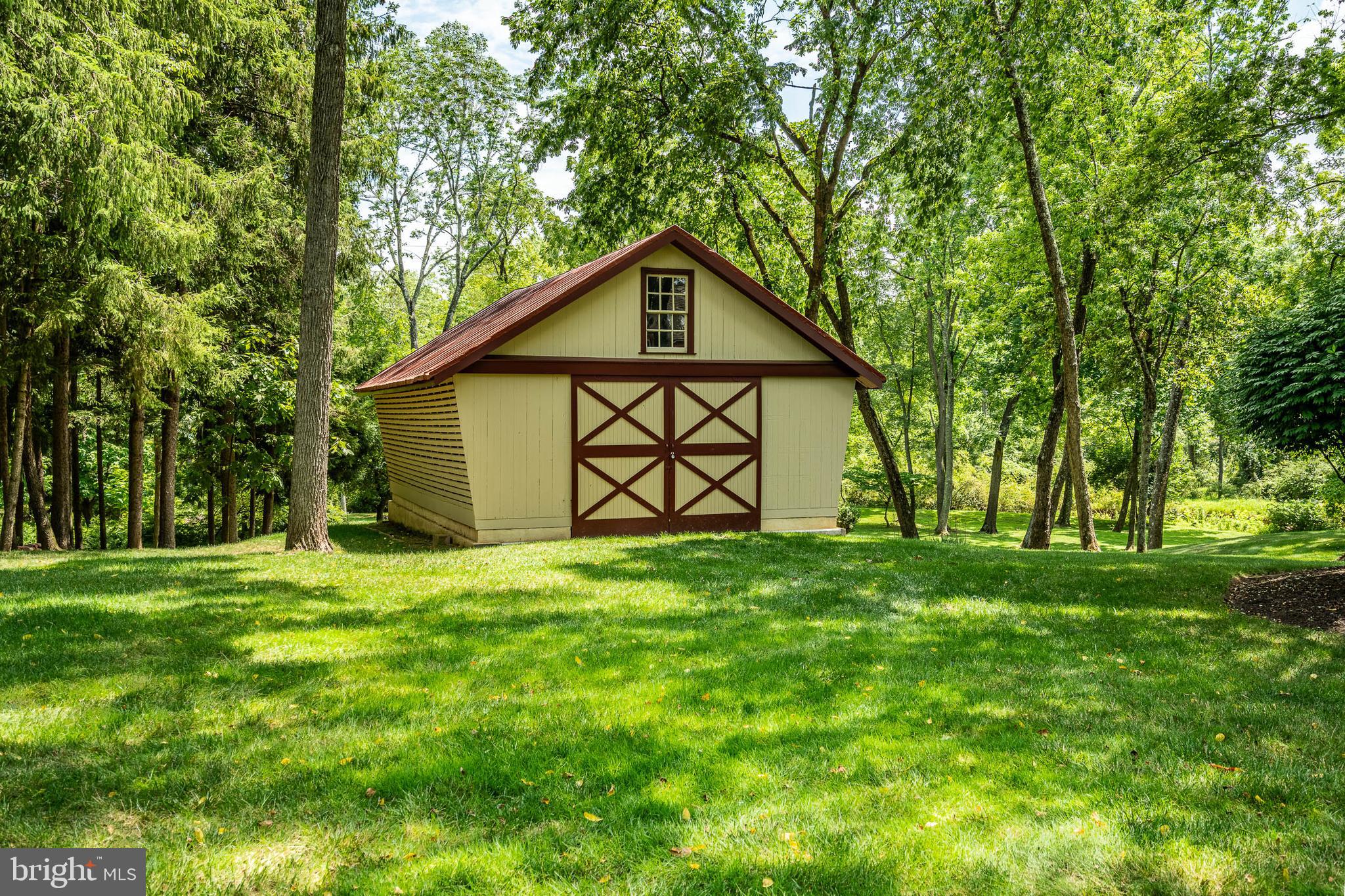 601 W PROSPECT (GWYNWOOD FARM) AVENUE