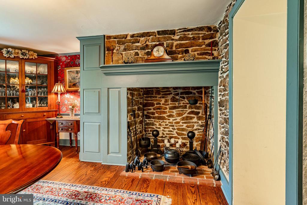 601 W PROSPECT (GWYNWOOD FARM) AVENUE