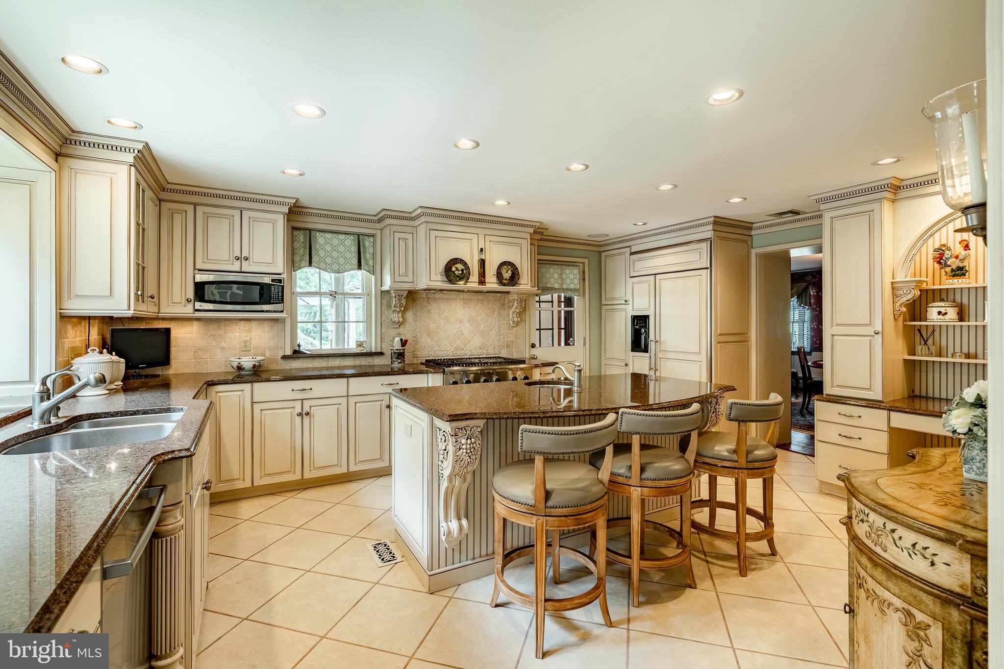 601 W PROSPECT (GWYNWOOD FARM) AVENUE