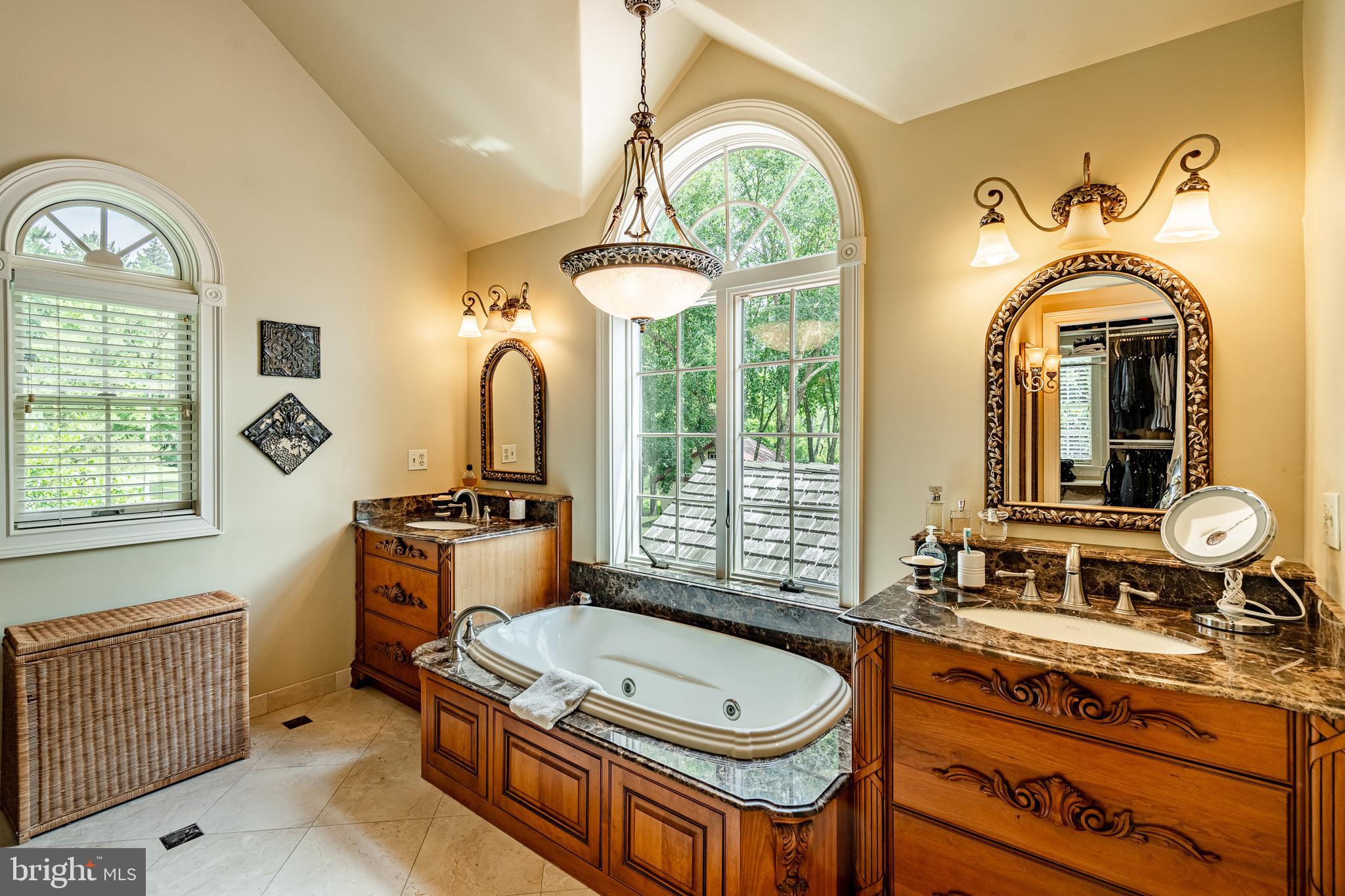 601 W PROSPECT (GWYNWOOD FARM) AVENUE