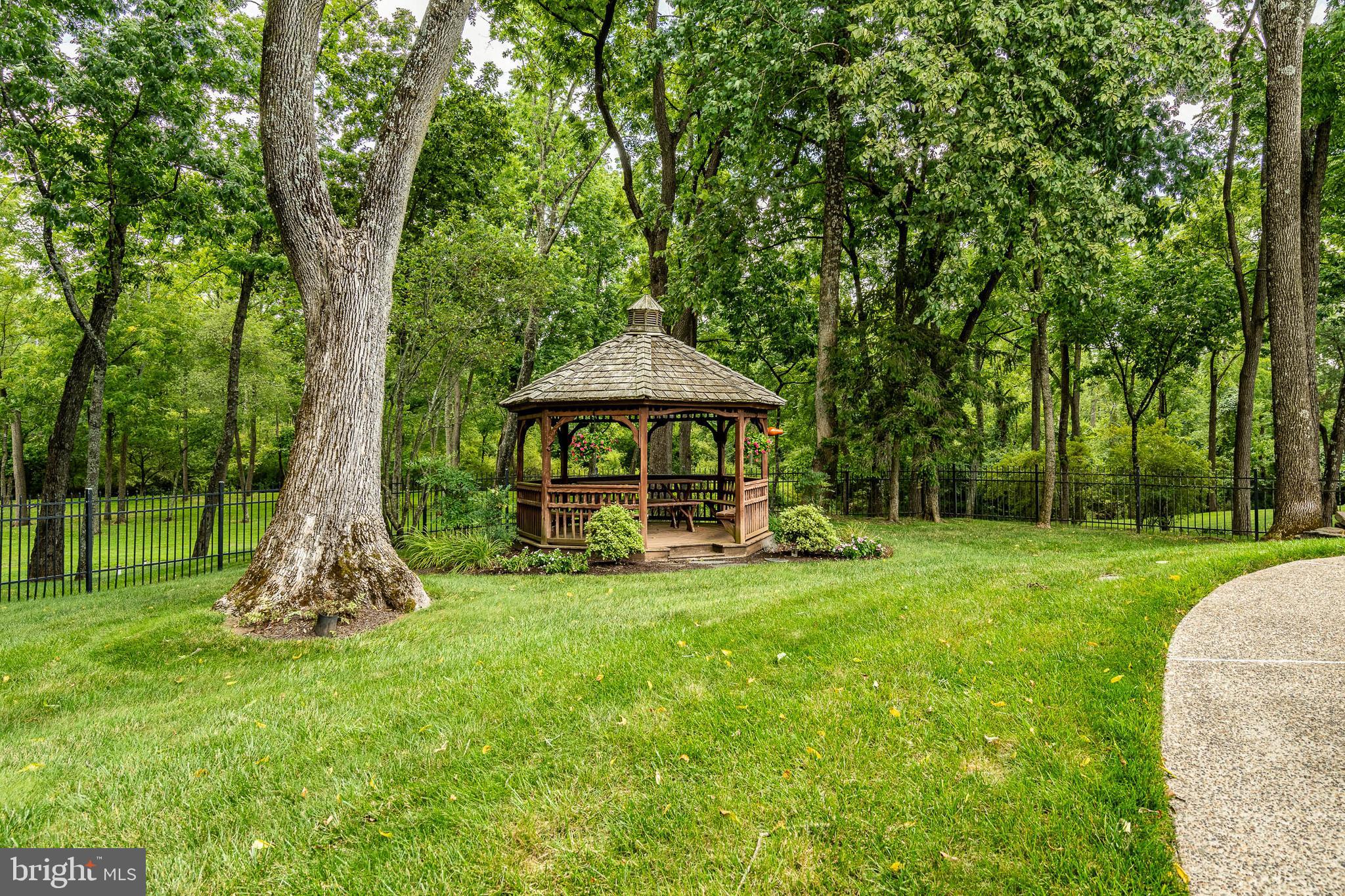 601 W PROSPECT (GWYNWOOD FARM) AVENUE