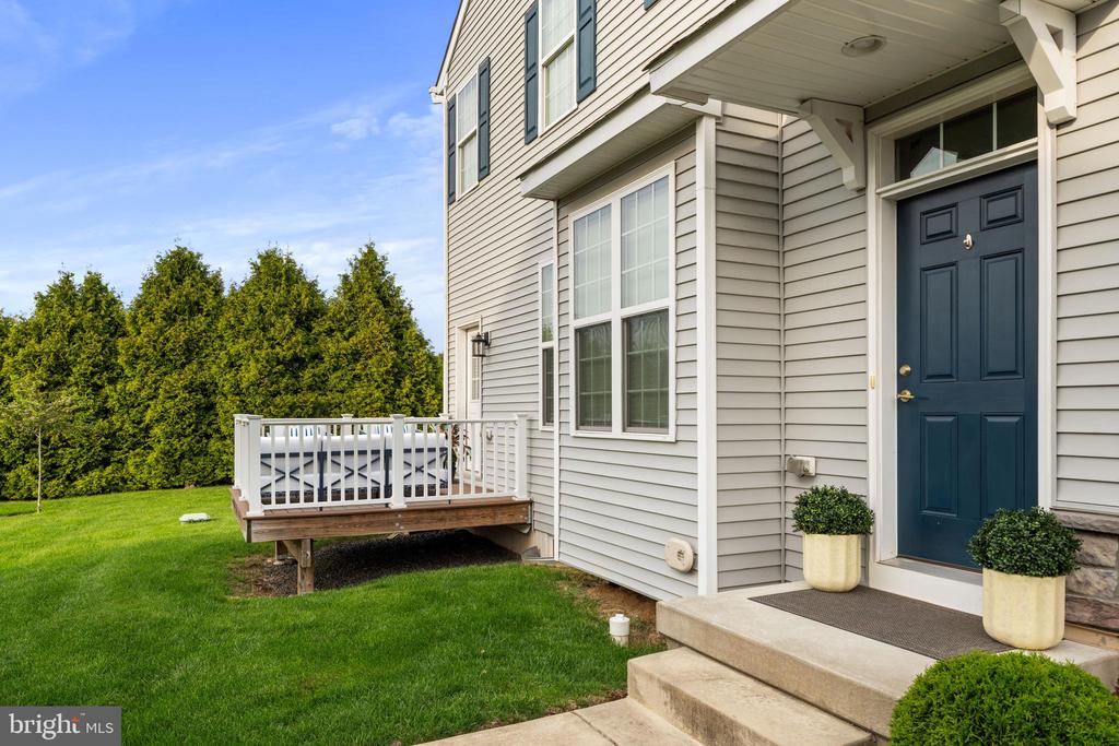 539 Berkley Pl