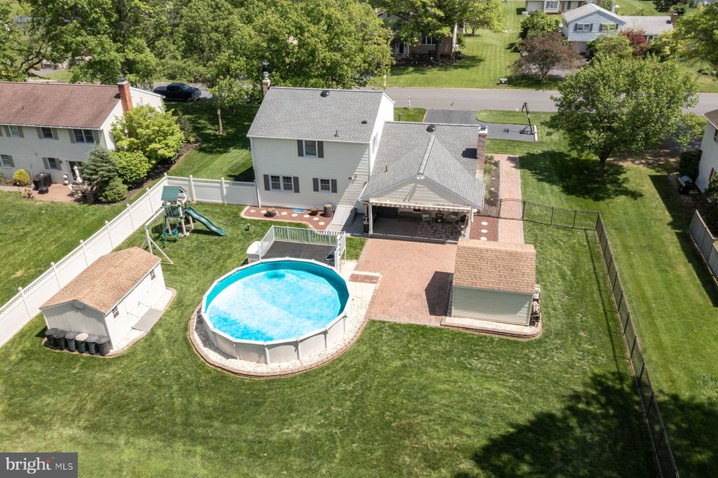 161 Oak St