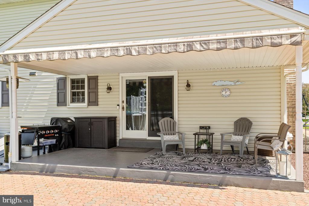 161 Oak St
