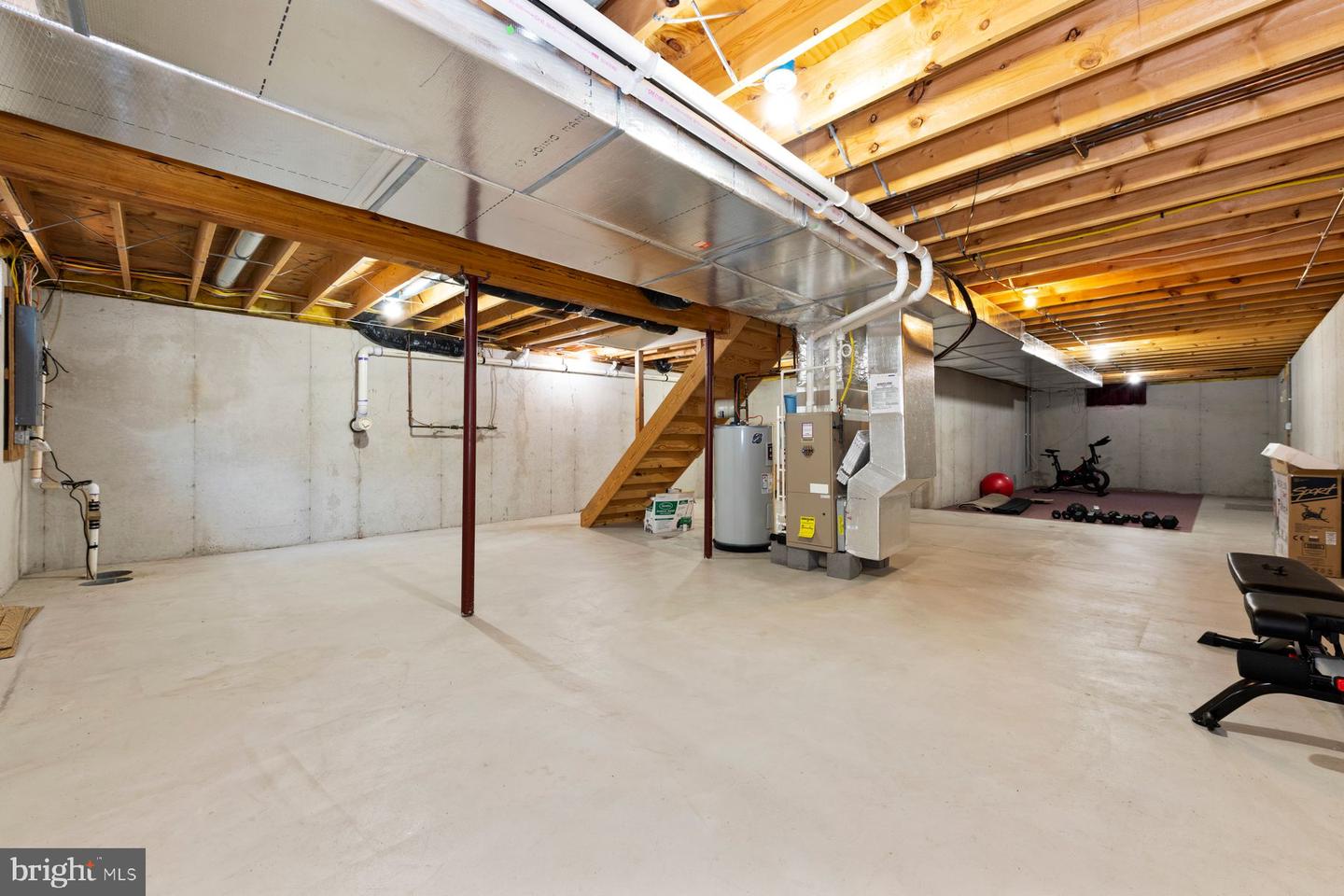 794 Hunter Dr