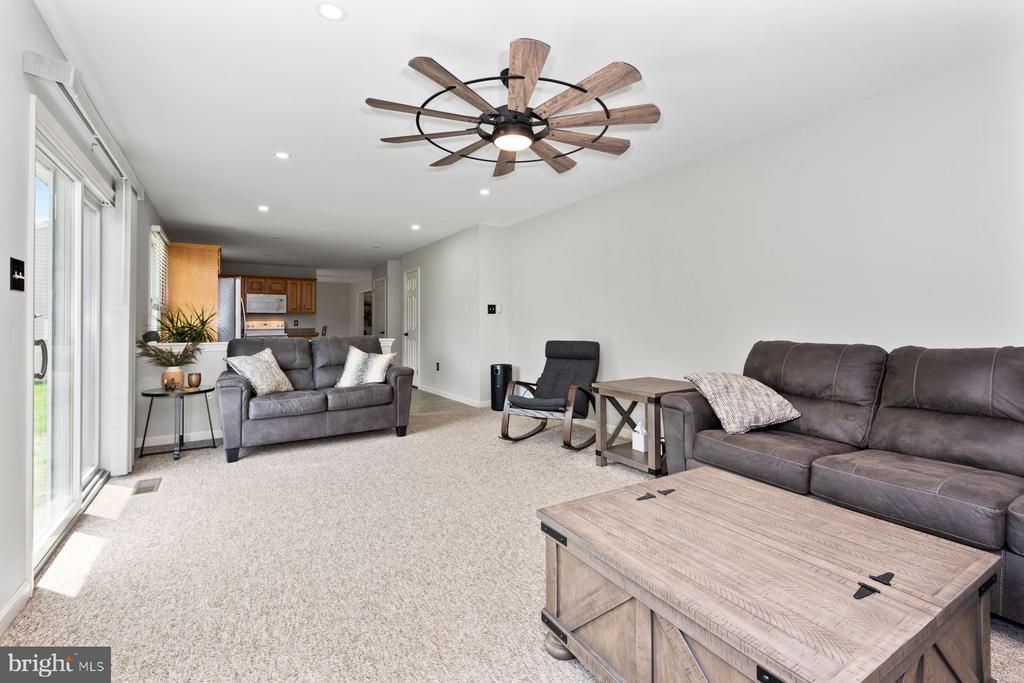 794 Hunter Dr
