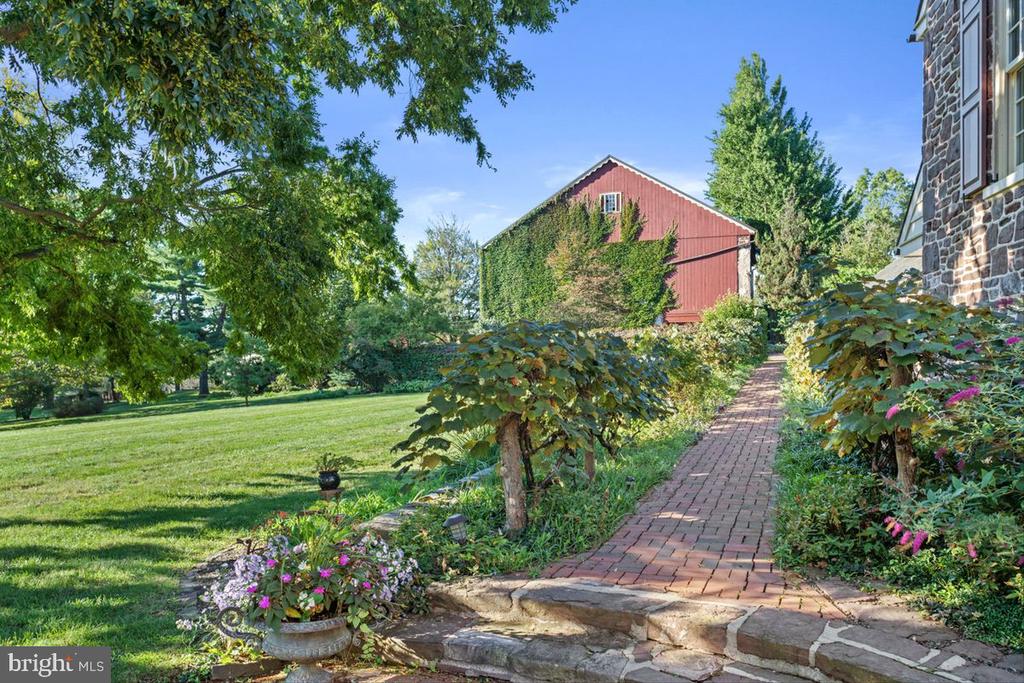 720 SWEDESFORD ROAD