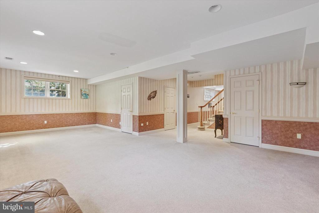 205 AMOUR CIRCLE
