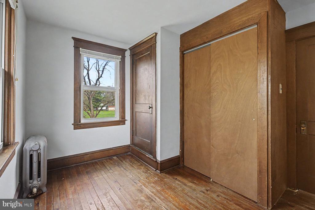 1261 SNYDER ROAD