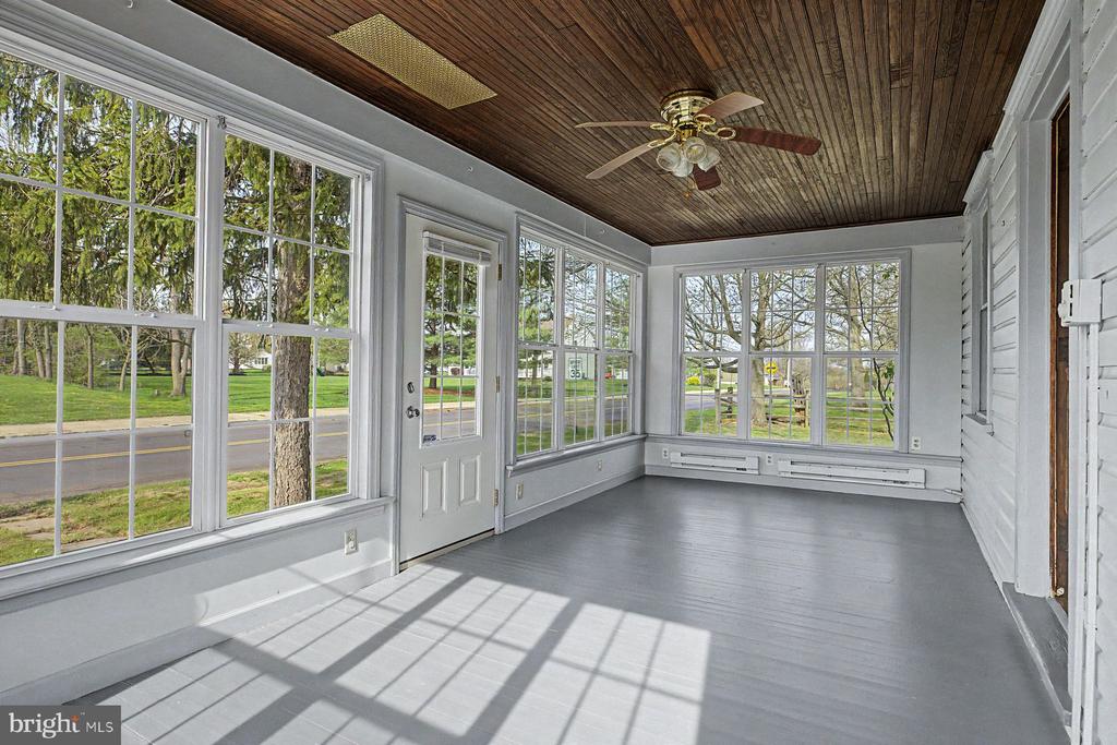 1261 SNYDER ROAD