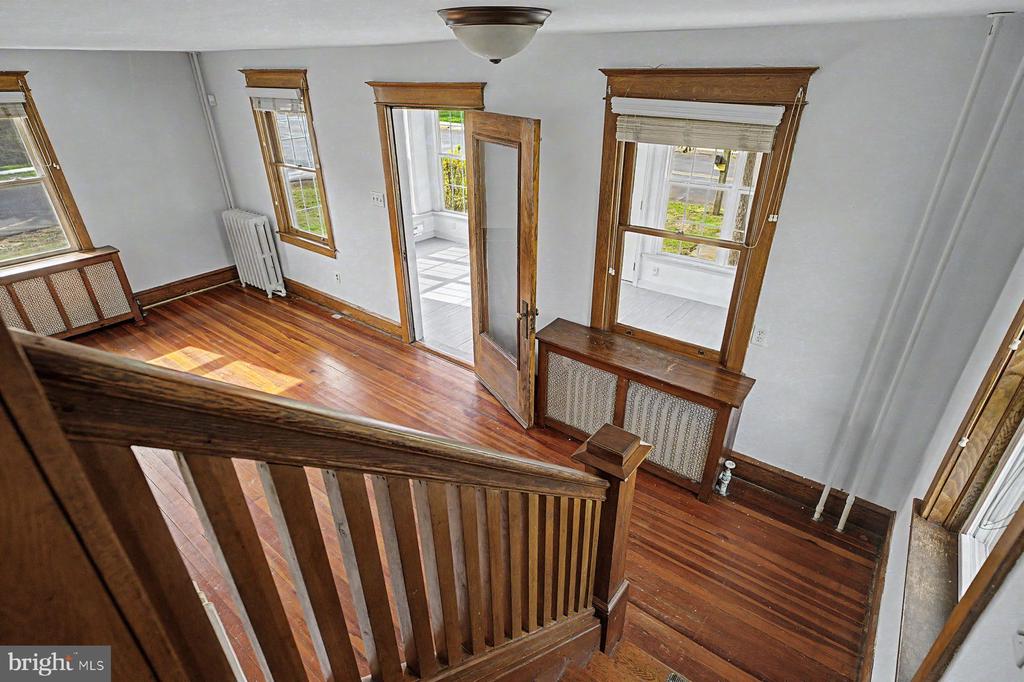 1261 SNYDER ROAD