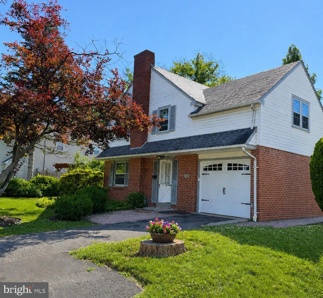 602 MEADOW LANE
